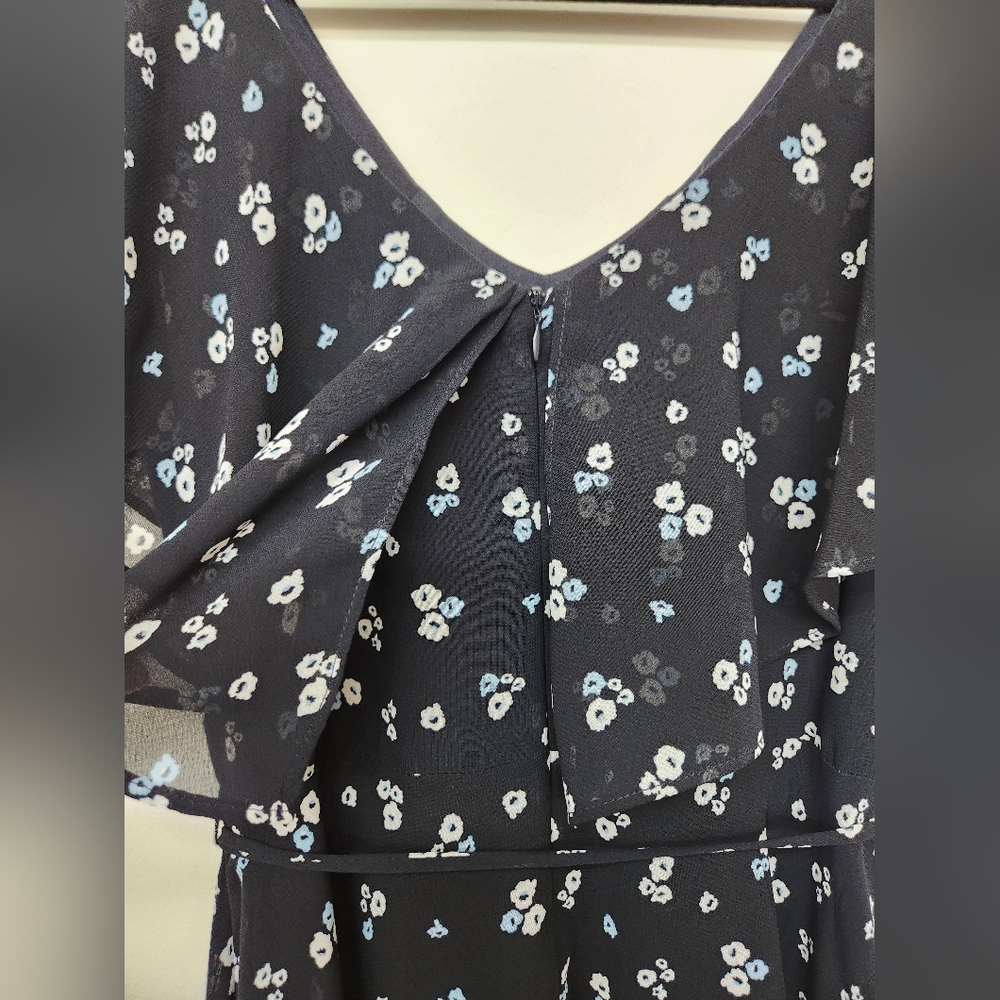 Gabby Skye Fit and Flare Midi Dress with a floral pattern Womens 8 Navy White - Picture 3 of 8